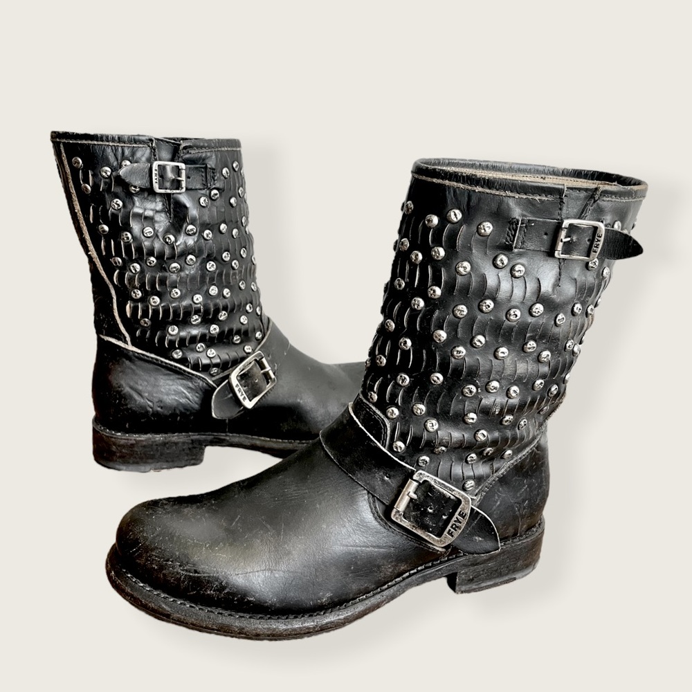 Frye Jenna Studded Disc Vintage Antique Distressed Leather Combat Short Boot - Picture 16 of 16